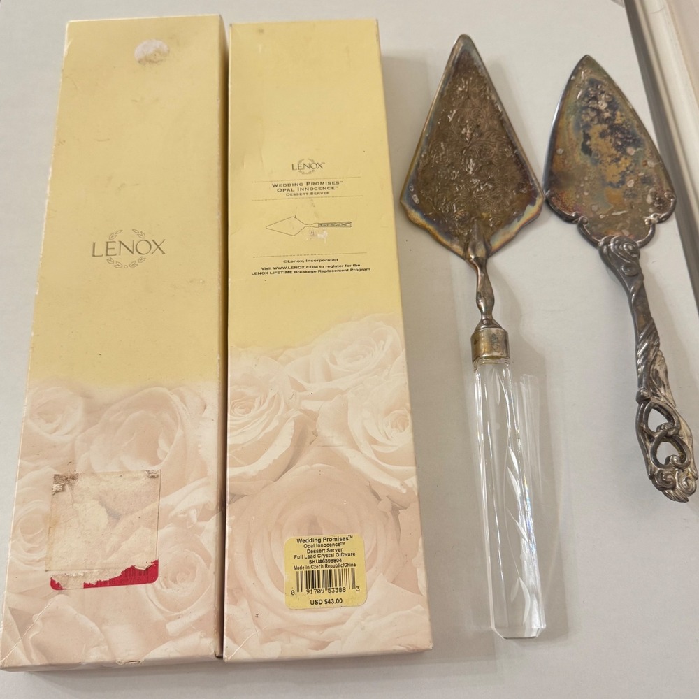VTG Lenox Wedding Promises Opal Innocence Crystal Giftware Cake dessert Server‎